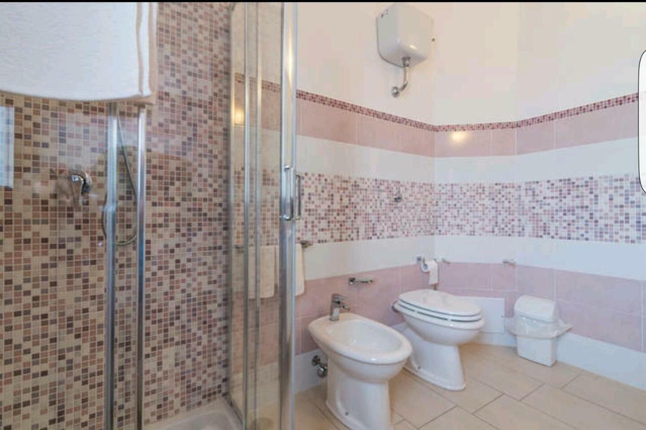 Il Girasole Bed & Breakfast Домус де Мария Екстериор снимка